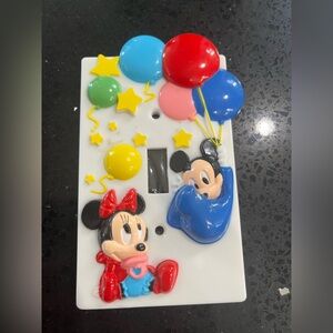 Super cute vintage plastic lightswitch cover